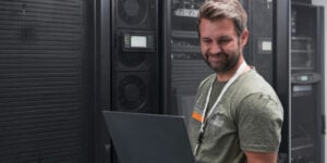 Por que o preço da RAM subiu? Alternativas para empresas